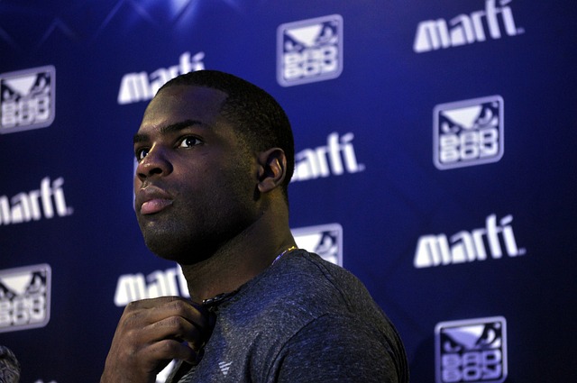 如今正在书 如今正在书